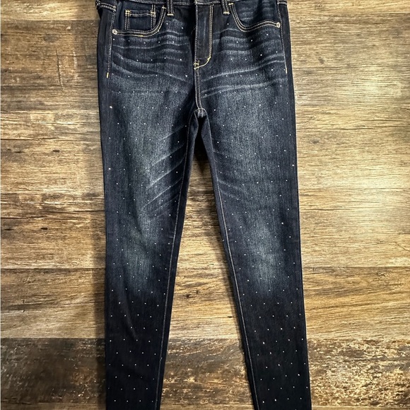 Abercrombie & Fitch Blue Skinny Jeans with Classic Dark Wash and studded front - Picture 1 of 6